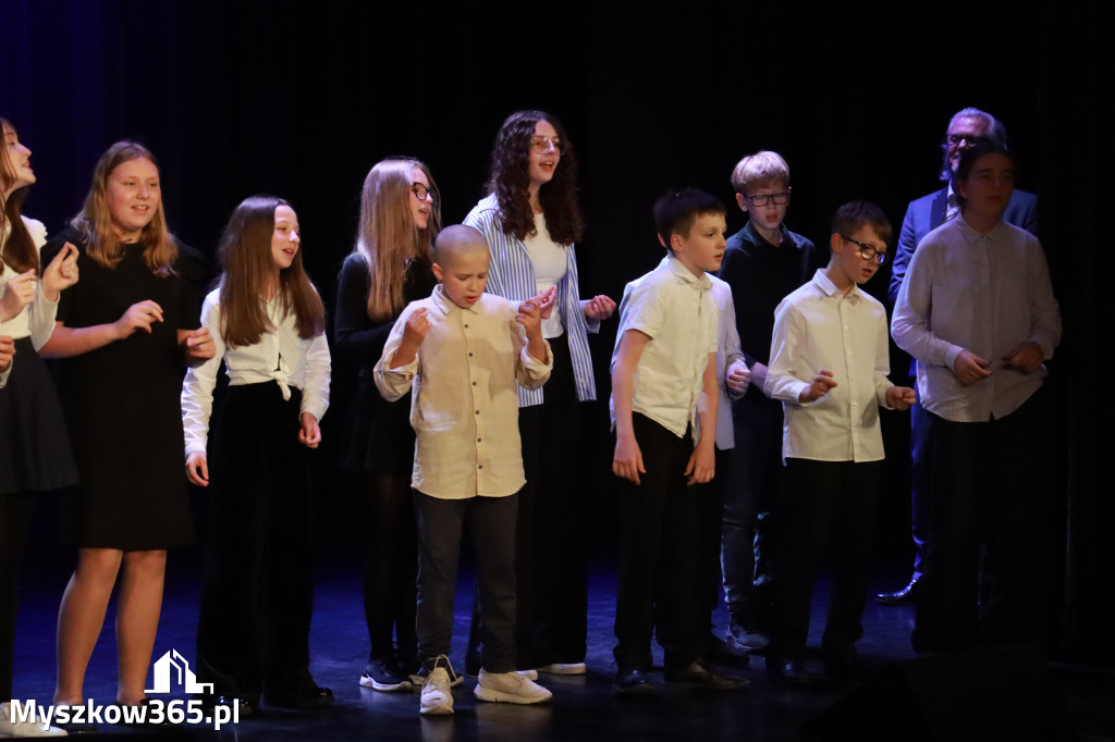 Fotorelacja: Koncert Jubileuszowy Szkoły Muzycznej w Myszkowie
