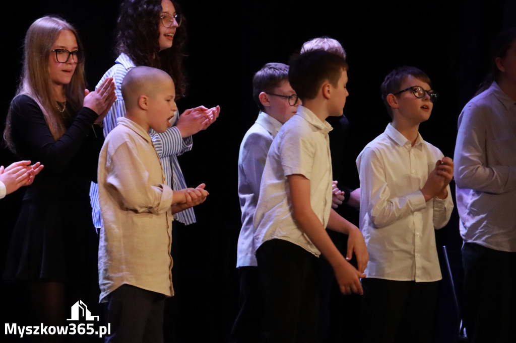 Fotorelacja: Koncert Jubileuszowy Szkoły Muzycznej w Myszkowie