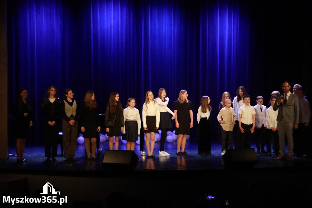 Fotorelacja: Koncert Jubileuszowy Szkoły Muzycznej w Myszkowie