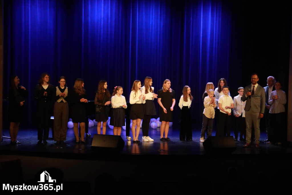 Fotorelacja: Koncert Jubileuszowy Szkoły Muzycznej w Myszkowie