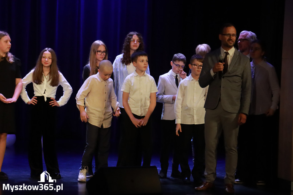 Fotorelacja: Koncert Jubileuszowy Szkoły Muzycznej w Myszkowie