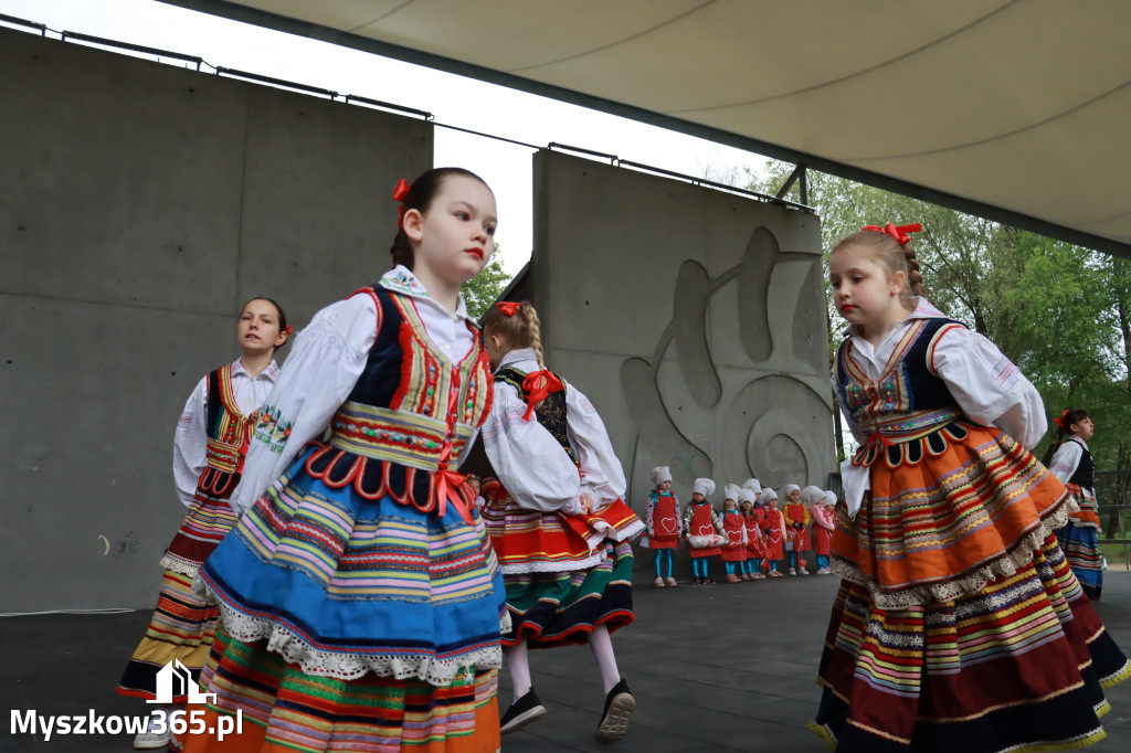 Fotorelacja: VII Familijny Bieg z Książką w Myszkowie