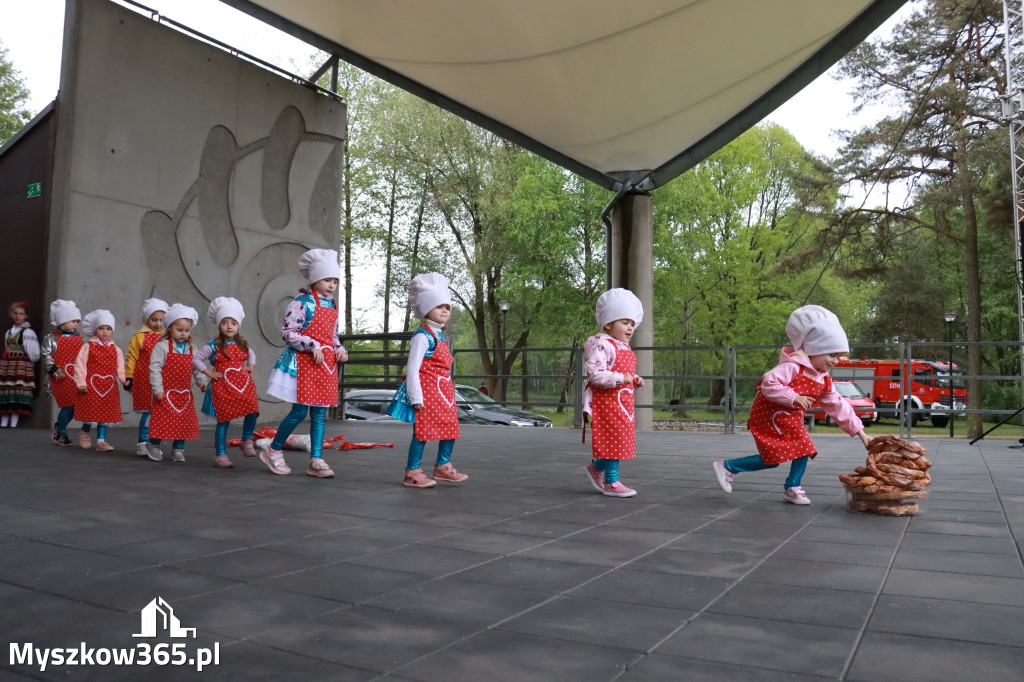 Fotorelacja: VII Familijny Bieg z Książką w Myszkowie