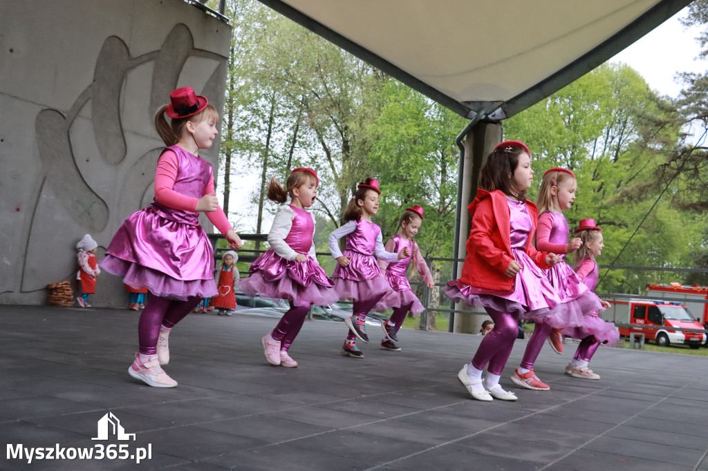 Fotorelacja: VII Familijny Bieg z Książką w Myszkowie