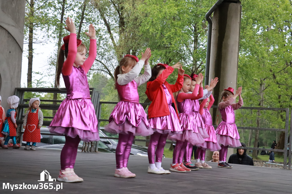 Fotorelacja: VII Familijny Bieg z Książką w Myszkowie