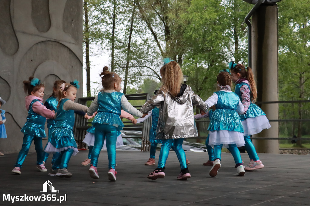 Fotorelacja: VII Familijny Bieg z Książką w Myszkowie