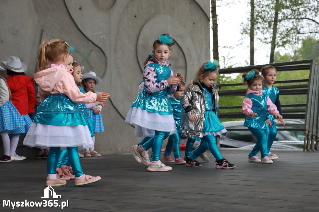 Fotorelacja: VII Familijny Bieg z Książką w Myszkowie