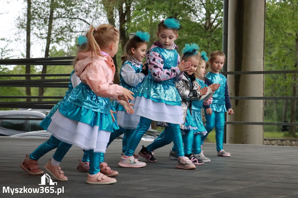 Fotorelacja: VII Familijny Bieg z Książką w Myszkowie