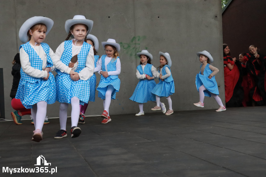 Fotorelacja: VII Familijny Bieg z Książką w Myszkowie