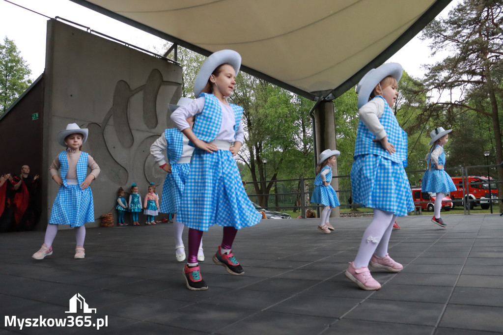 Fotorelacja: VII Familijny Bieg z Książką w Myszkowie