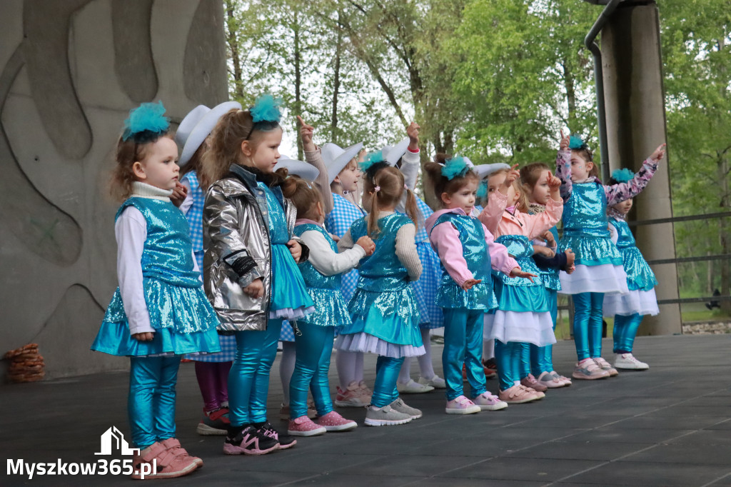 Fotorelacja: VII Familijny Bieg z Książką w Myszkowie