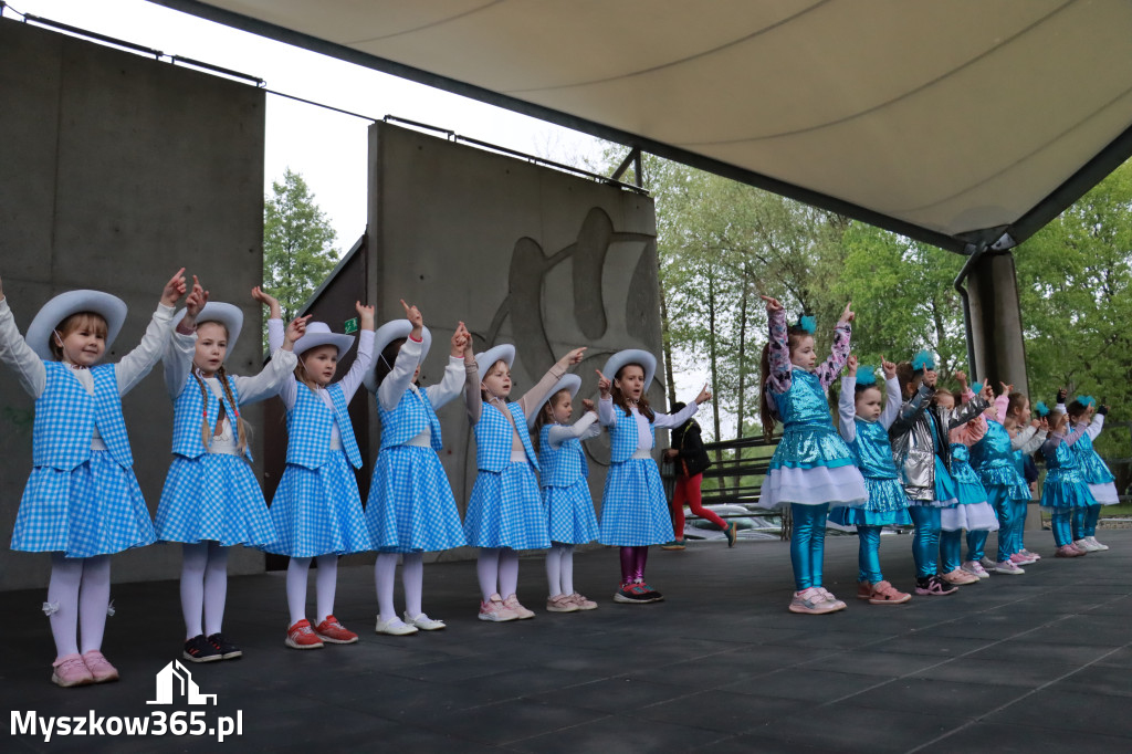 Fotorelacja: VII Familijny Bieg z Książką w Myszkowie