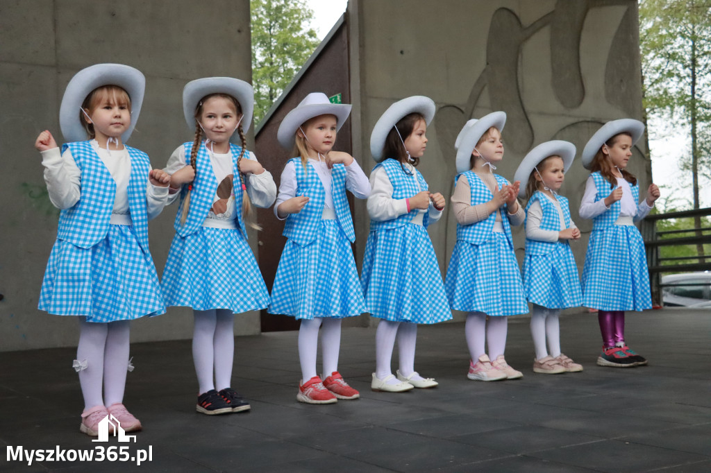 Fotorelacja: VII Familijny Bieg z Książką w Myszkowie