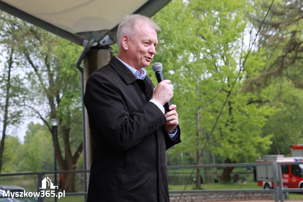 Fotorelacja: VII Familijny Bieg z Książką w Myszkowie