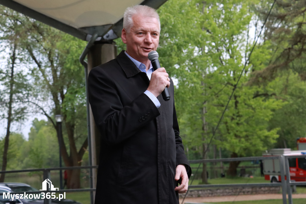 Fotorelacja: VII Familijny Bieg z Książką w Myszkowie