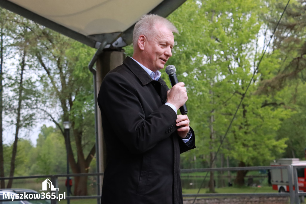 Fotorelacja: VII Familijny Bieg z Książką w Myszkowie