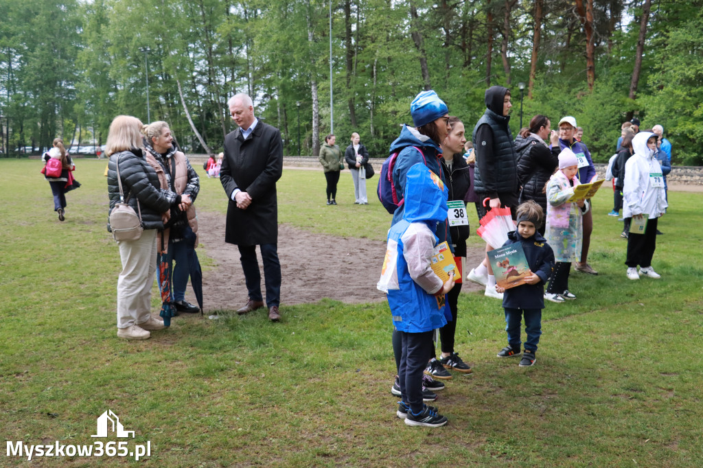 Fotorelacja: VII Familijny Bieg z Książką w Myszkowie