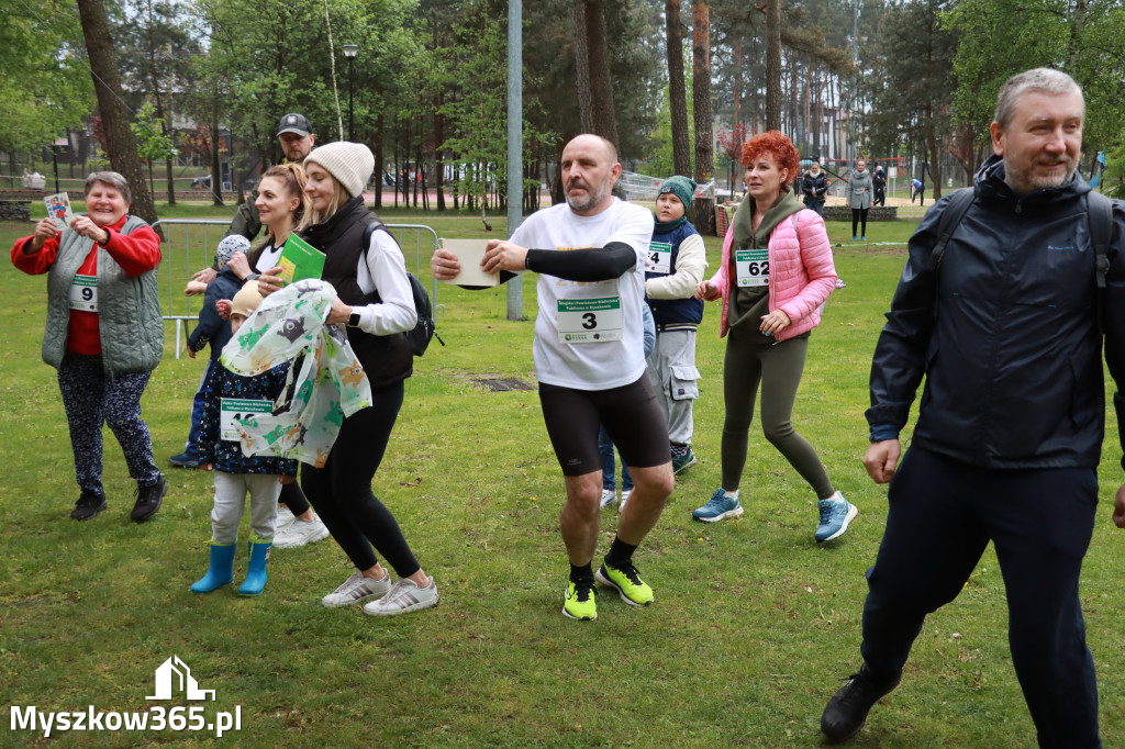 Fotorelacja: VII Familijny Bieg z Książką w Myszkowie