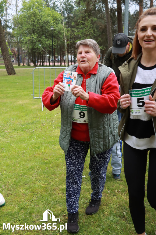 Fotorelacja: VII Familijny Bieg z Książką w Myszkowie