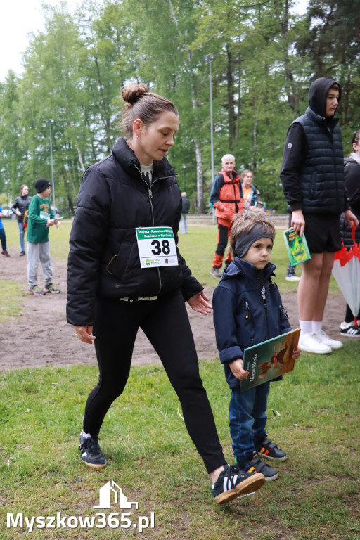 Fotorelacja: VII Familijny Bieg z Książką w Myszkowie