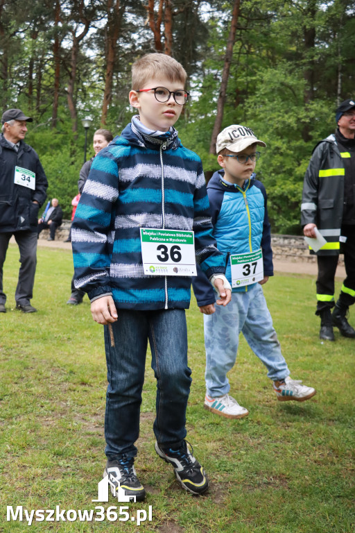 Fotorelacja: VII Familijny Bieg z Książką w Myszkowie