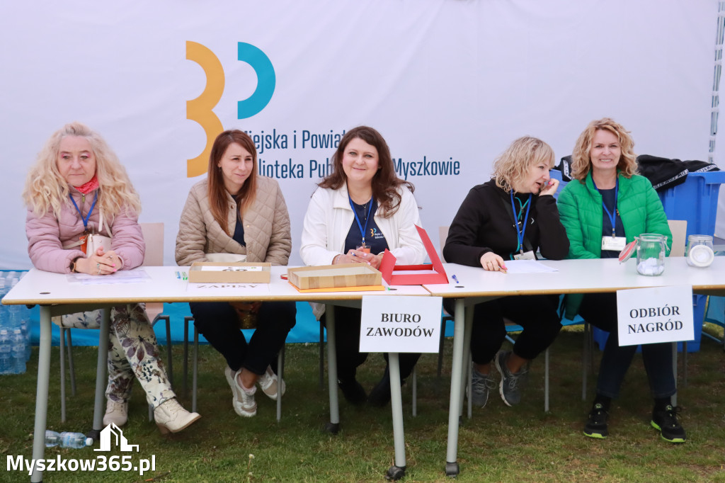 Fotorelacja: VII Familijny Bieg z Książką w Myszkowie