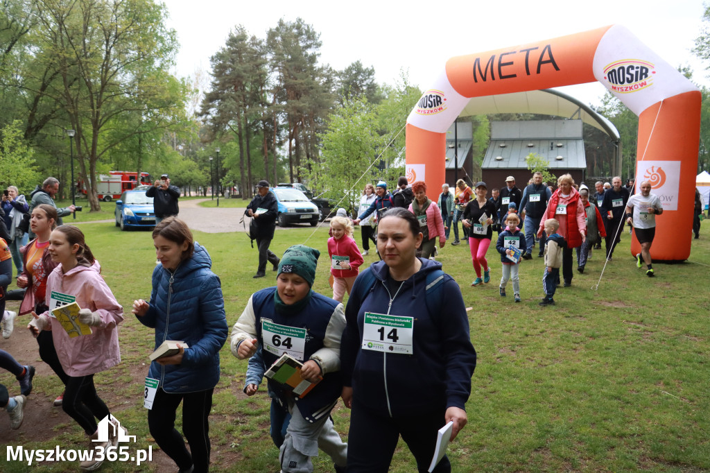 Fotorelacja: VII Familijny Bieg z Książką w Myszkowie