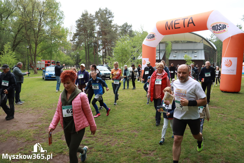 Fotorelacja: VII Familijny Bieg z Książką w Myszkowie