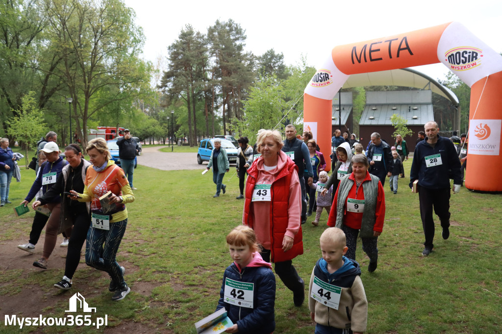 Fotorelacja: VII Familijny Bieg z Książką w Myszkowie