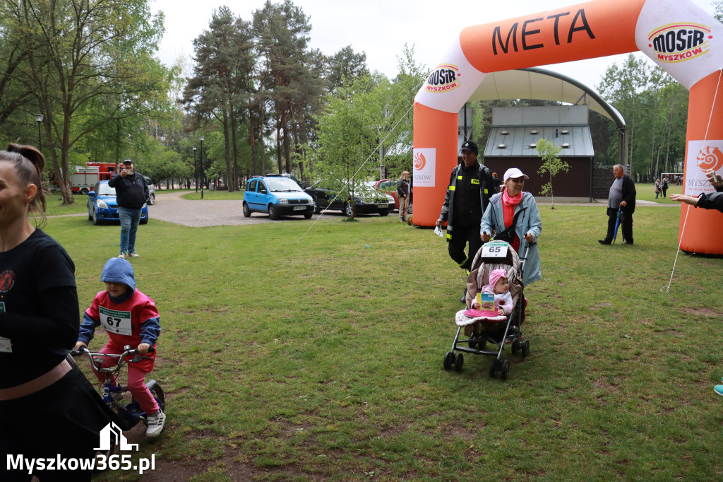 Fotorelacja: VII Familijny Bieg z Książką w Myszkowie