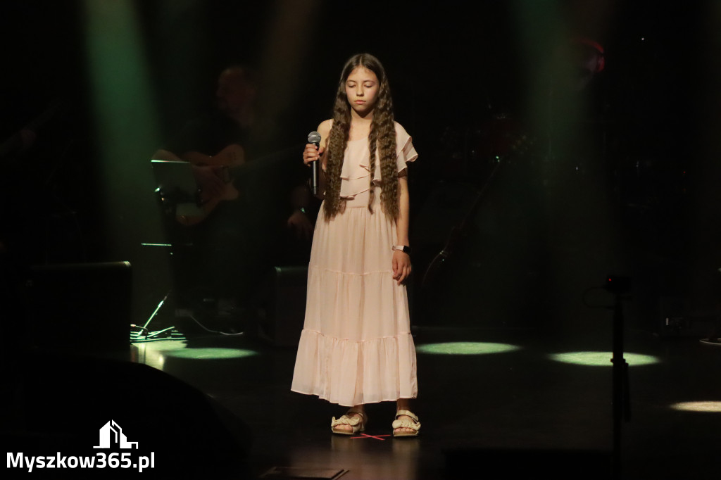 Fotorelacja: Finał NASZ TALENT w Myszkowie - Kategoria Szkoły Podstawowe IV - VI