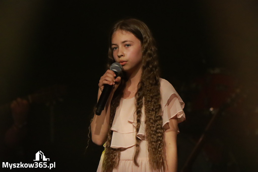 Fotorelacja: Finał NASZ TALENT w Myszkowie - Kategoria Szkoły Podstawowe IV - VI