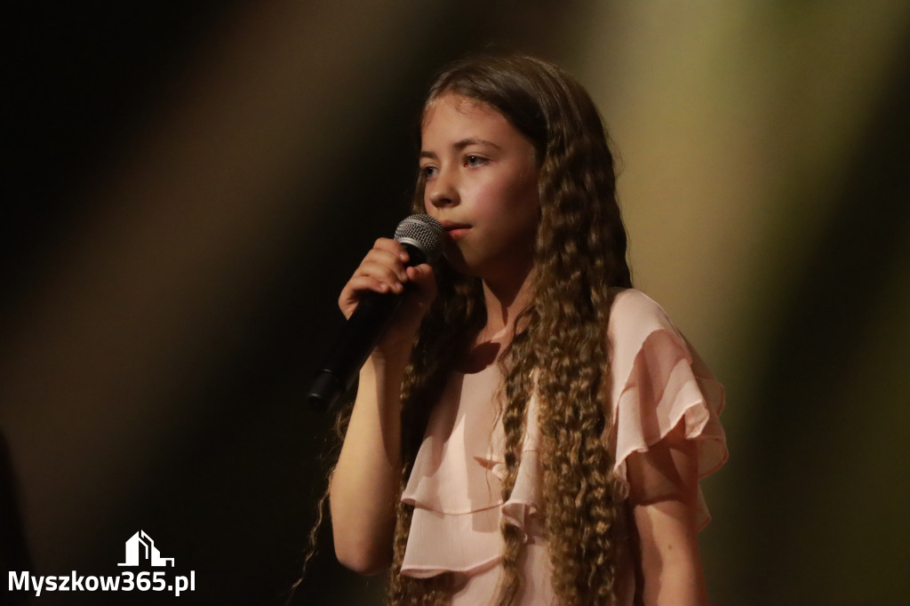 Fotorelacja: Finał NASZ TALENT w Myszkowie - Kategoria Szkoły Podstawowe IV - VI