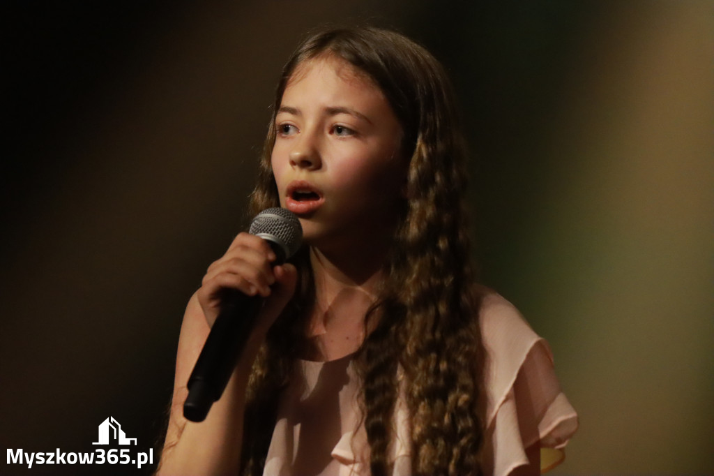 Fotorelacja: Finał NASZ TALENT w Myszkowie - Kategoria Szkoły Podstawowe IV - VI