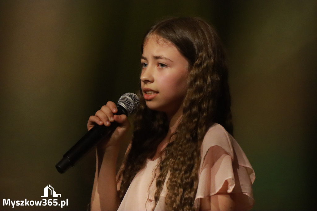 Fotorelacja: Finał NASZ TALENT w Myszkowie - Kategoria Szkoły Podstawowe IV - VI