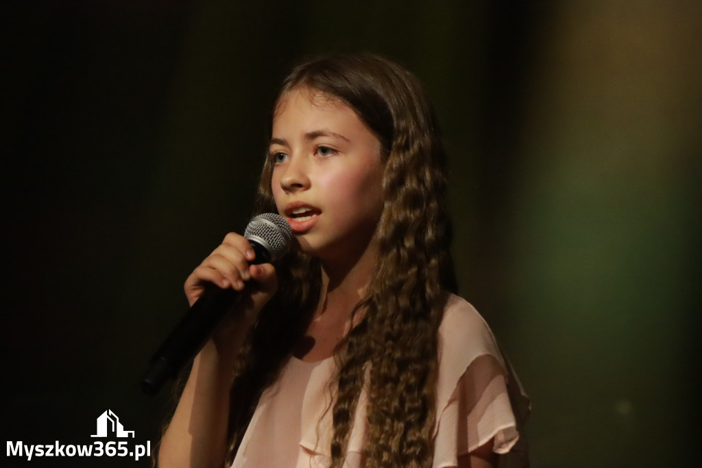 Fotorelacja: Finał NASZ TALENT w Myszkowie - Kategoria Szkoły Podstawowe IV - VI