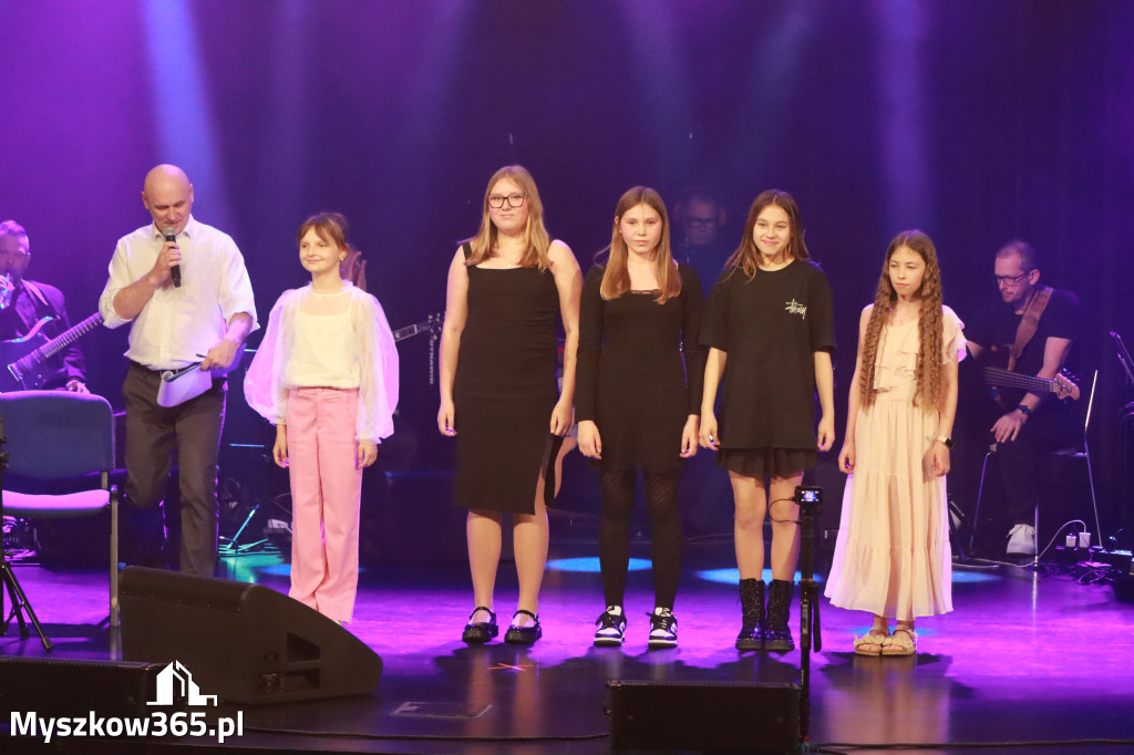 Fotorelacja: Finał NASZ TALENT w Myszkowie - Kategoria Szkoły Podstawowe IV - VI