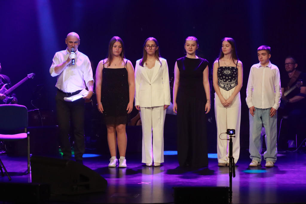 Fotorelacja: Finał NASZ TALENT w Myszkowie - Kategoria Szkoły Podstawowe VII - VIII