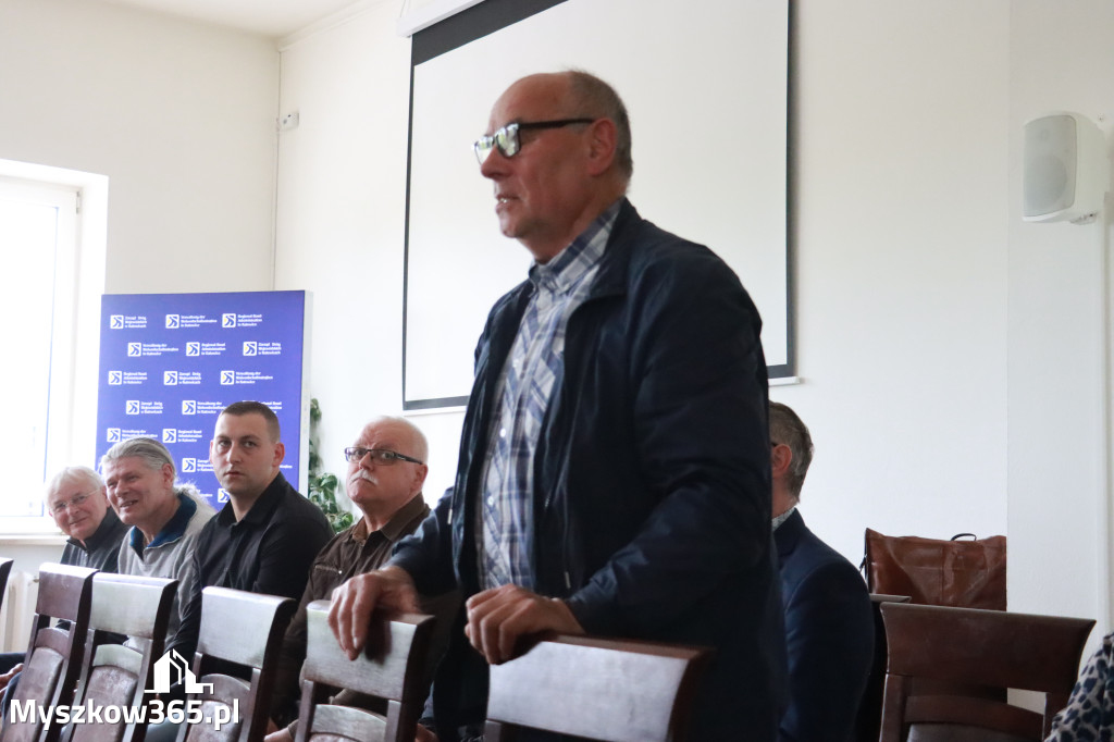 Fotorelacja: Podpisanie umowy w Koziegłowach na przebudowę drogi DW 789