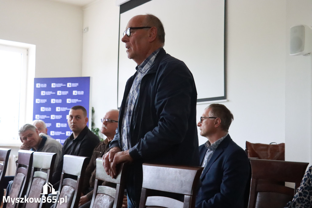 Fotorelacja: Podpisanie umowy w Koziegłowach na przebudowę drogi DW 789