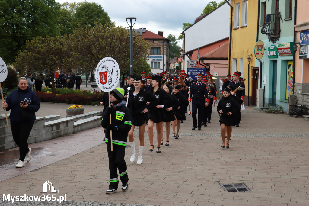 Fotorelacja I: 120-lecie OSP Żarki - przemarsz na plac targowy