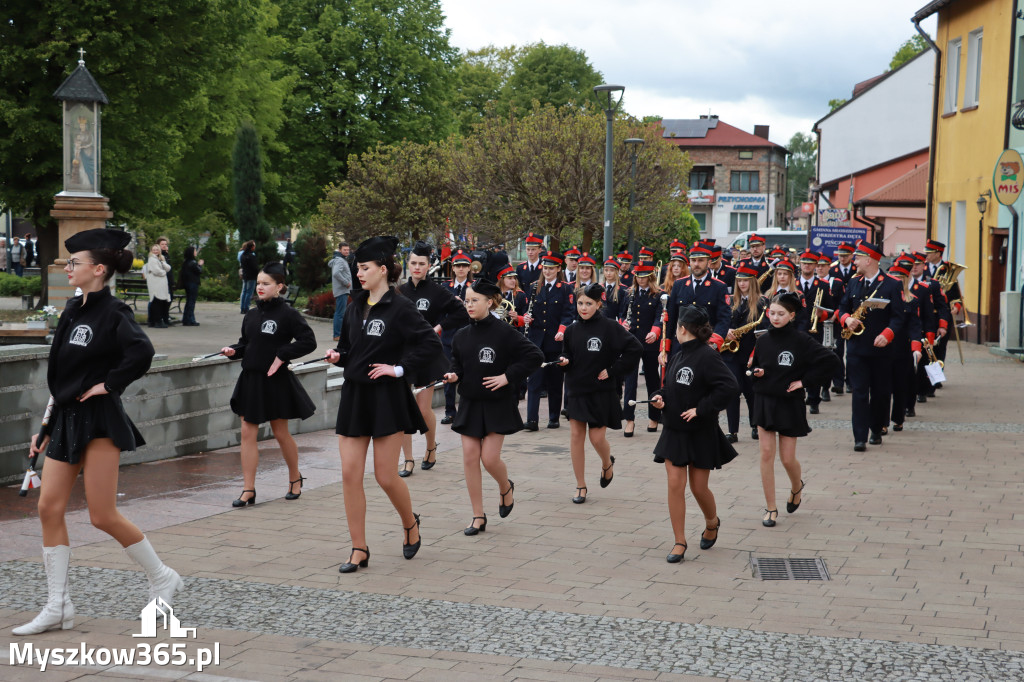 Fotorelacja I: 120-lecie OSP Żarki - przemarsz na plac targowy