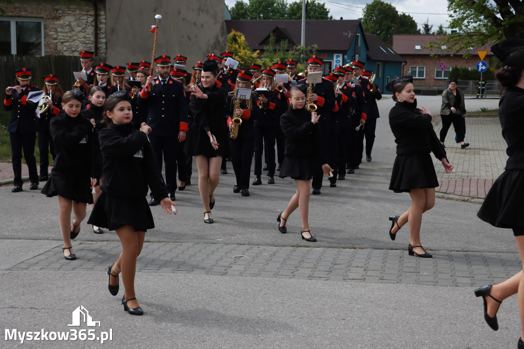 Fotorelacja I: 120-lecie OSP Żarki - przemarsz na plac targowy
