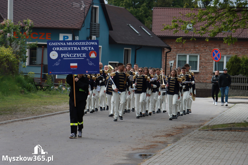 Fotorelacja I: 120-lecie OSP Żarki - przemarsz na plac targowy
