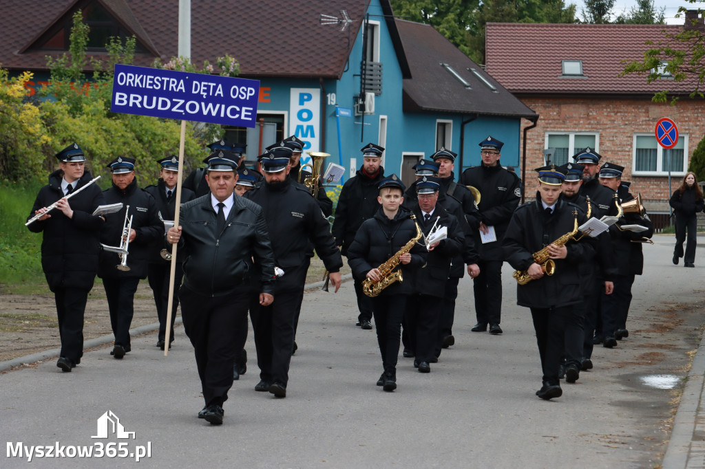 Fotorelacja I: 120-lecie OSP Żarki - przemarsz na plac targowy