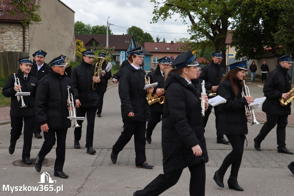 Fotorelacja I: 120-lecie OSP Żarki - przemarsz na plac targowy