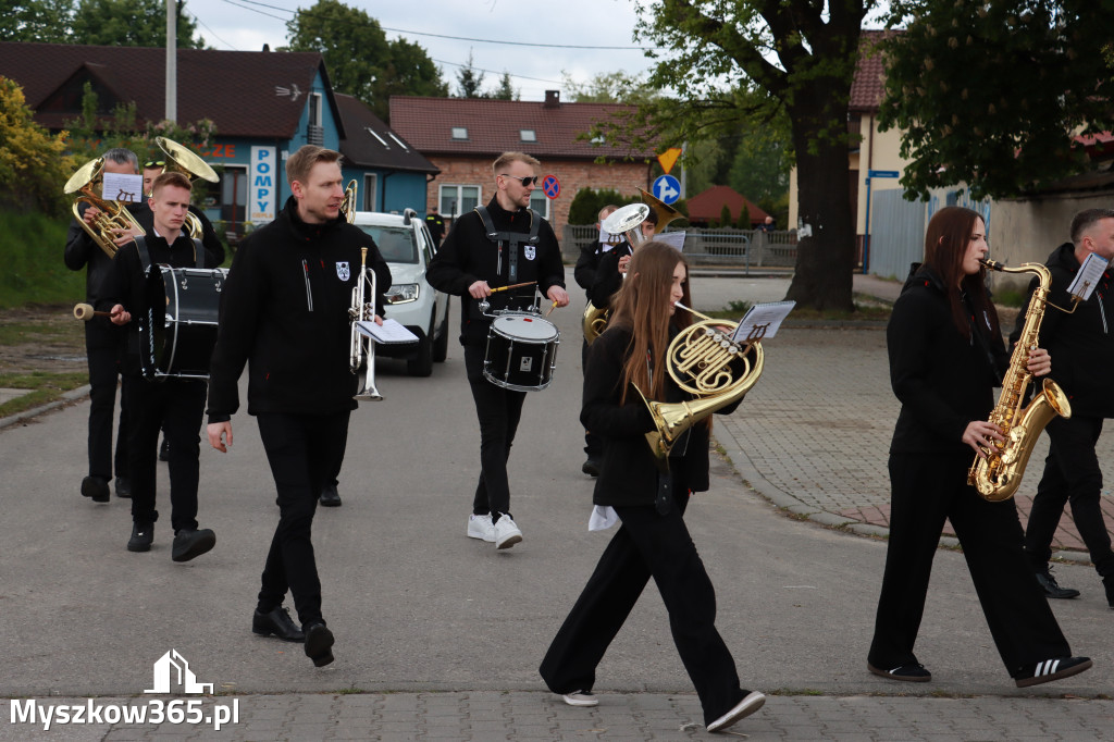 Fotorelacja I: 120-lecie OSP Żarki - przemarsz na plac targowy