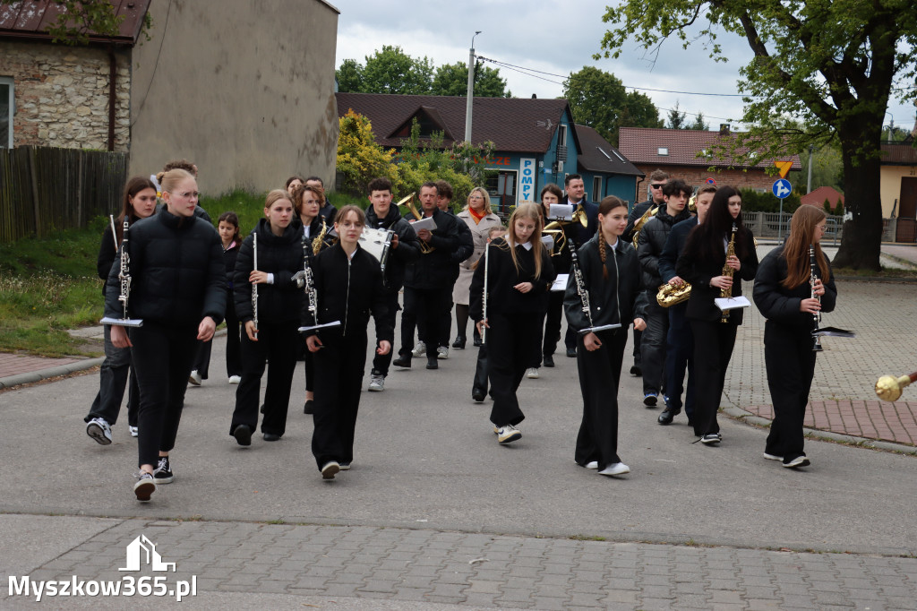 Fotorelacja I: 120-lecie OSP Żarki - przemarsz na plac targowy