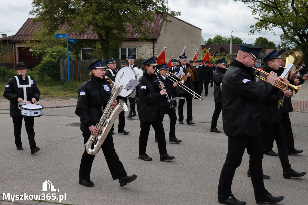 Fotorelacja I: 120-lecie OSP Żarki - przemarsz na plac targowy