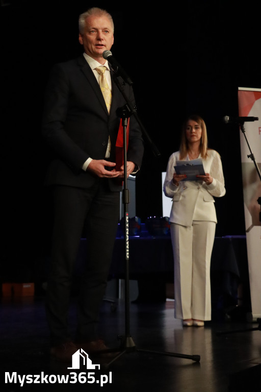 Fotorelacja: Koncert Basi Janygi w MDK Myszków